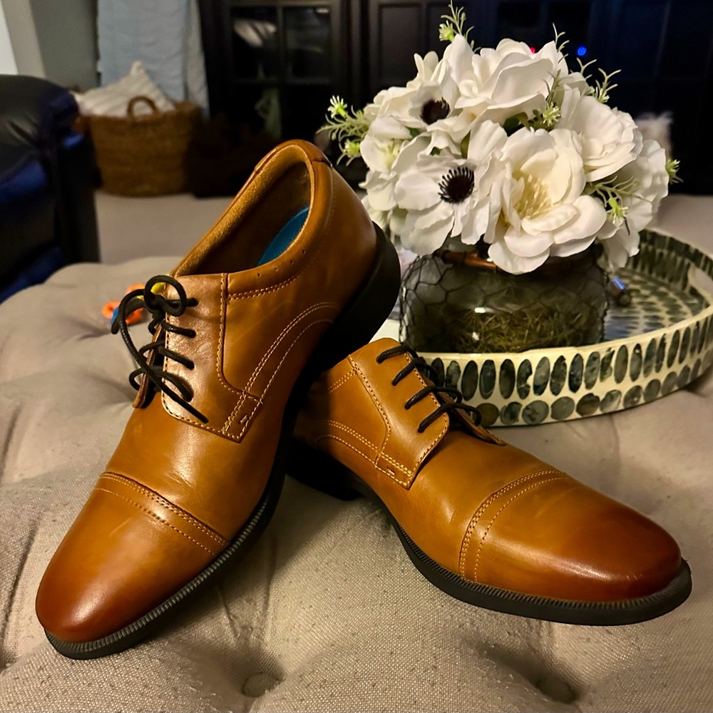 Men’s Dress Shoes by Nunnbush. Size 8.5